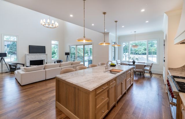 164 Wagner Road, Northfield, IL 60093