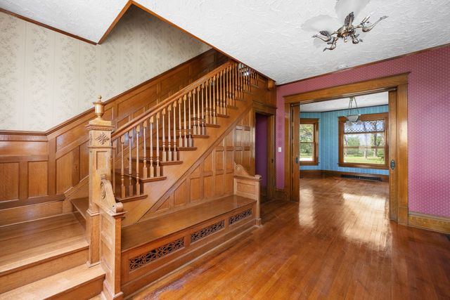 24880 145th Avenue, Eldridge, IA 52748