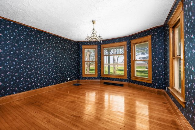 24880 145th Avenue, Eldridge, IA 52748