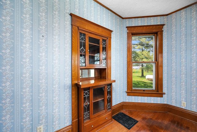 24880 145th Avenue, Eldridge, IA 52748
