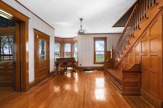 24880 145th Avenue, Eldridge, IA 52748