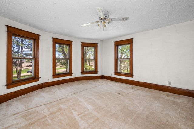 24880 145th Avenue, Eldridge, IA 52748
