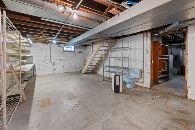 24880 145th Avenue, Eldridge, IA 52748