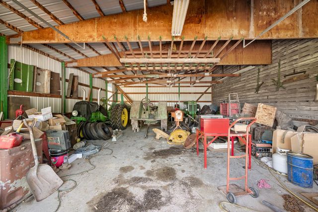 24880 145th Avenue, Eldridge, IA 52748
