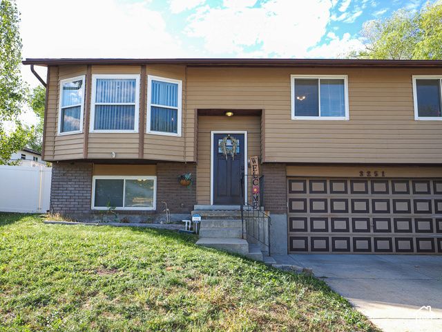 3251 W 5720 S, Taylorsville, UT 84129