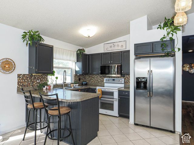 3251 W 5720 S, Taylorsville, UT 84129