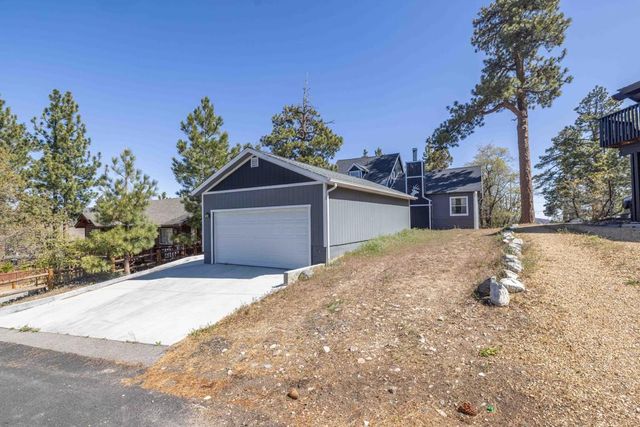 721 Villa Grove Avenue, Big Bear, CA 92314