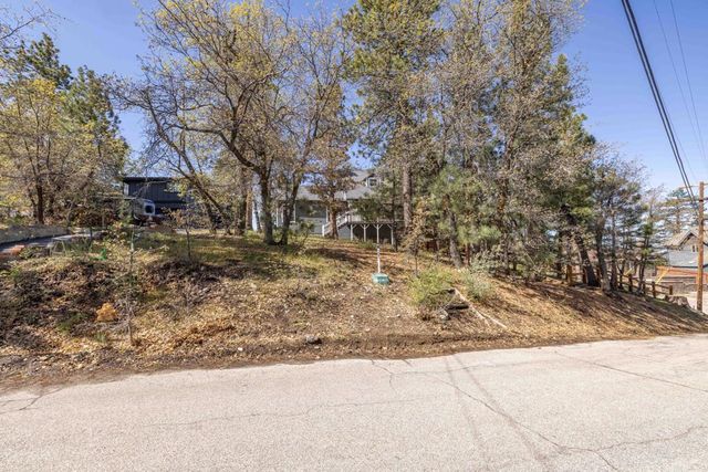 721 Villa Grove Avenue, Big Bear, CA 92314