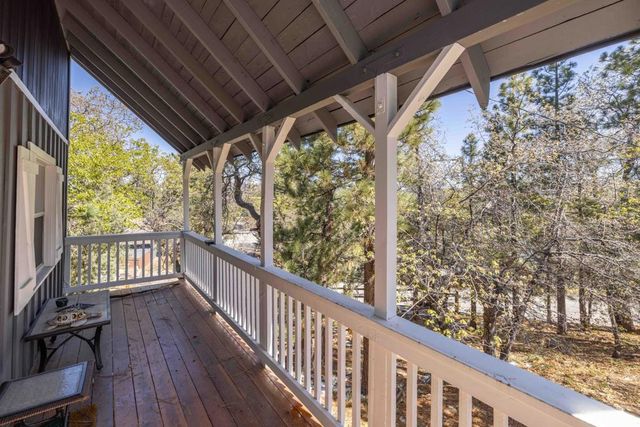 721 Villa Grove Avenue, Big Bear, CA 92314