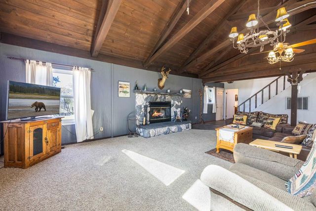 721 Villa Grove Avenue, Big Bear, CA 92314