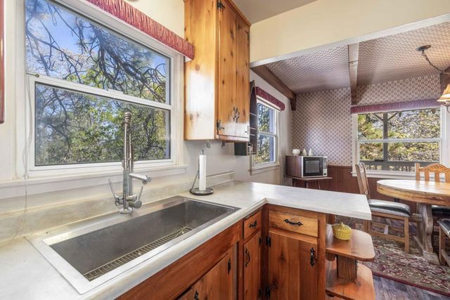 721 Villa Grove Avenue, Big Bear, CA 92314
