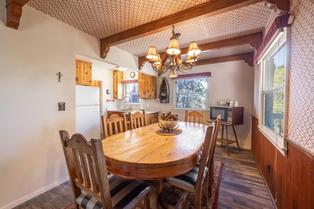Image 12 of property listing at 721 Villa Grove Avenue, Big Bear, CA 92314