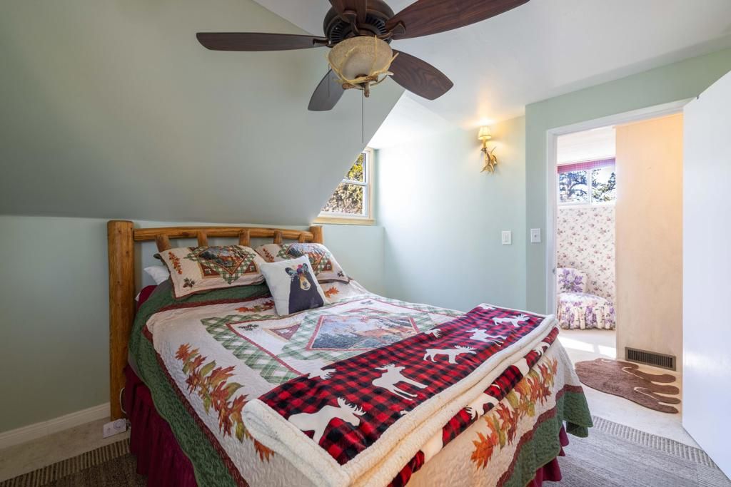 Image 20 of property listing at 721 Villa Grove Avenue, Big Bear, CA 92314