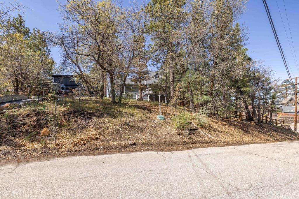 Image 26 of property listing at 721 Villa Grove Avenue, Big Bear, CA 92314