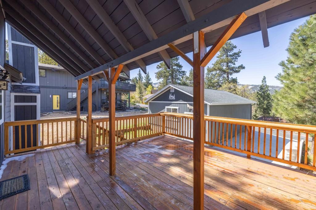 Image 32 of property listing at 721 Villa Grove Avenue, Big Bear, CA 92314