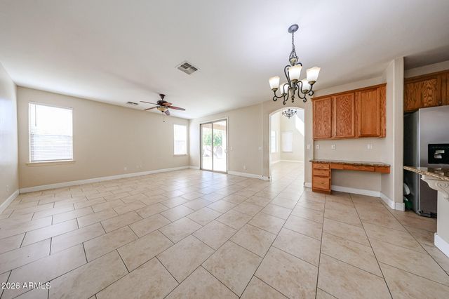 16577 W SAGUARO Lane, Surprise, AZ 85388