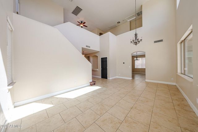 16577 W SAGUARO Lane, Surprise, AZ 85388