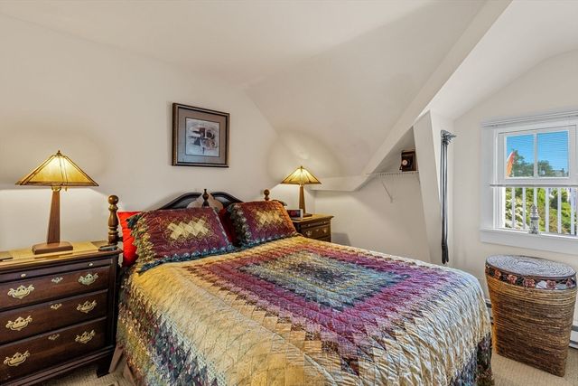 15 Cottage St 8, Provincetown, MA 02657