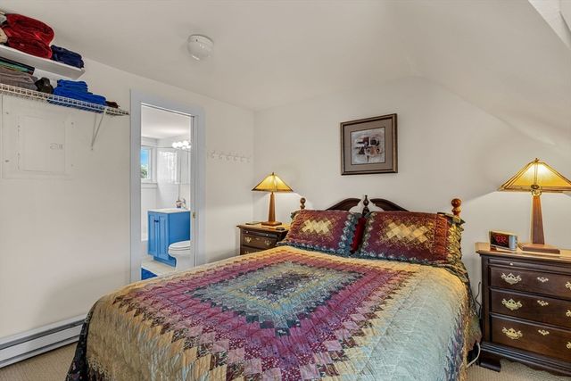 15 Cottage St 8, Provincetown, MA 02657