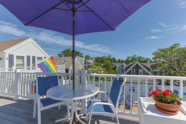 15 Cottage St 8, Provincetown, MA 02657