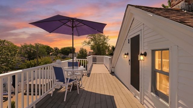 15 Cottage St 8, Provincetown, MA 02657