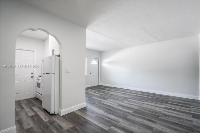 7911 Abbott Avenue 7, Miami Beach, FL 33141