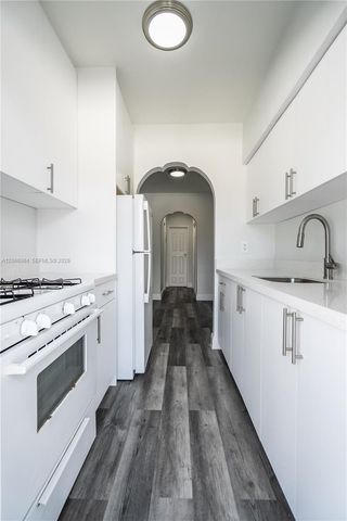 7911 Abbott Avenue 7, Miami Beach, FL 33141