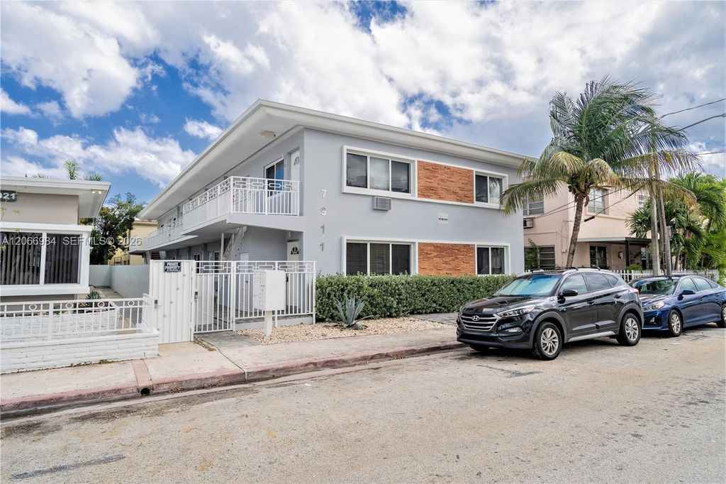 7911 Abbott Avenue 7, Miami Beach, FL 33141