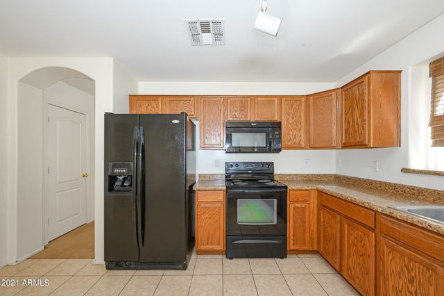 1647 E KEITH Avenue, San Tan Valley, AZ 85140