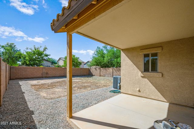 1647 E KEITH Avenue, San Tan Valley, AZ 85140