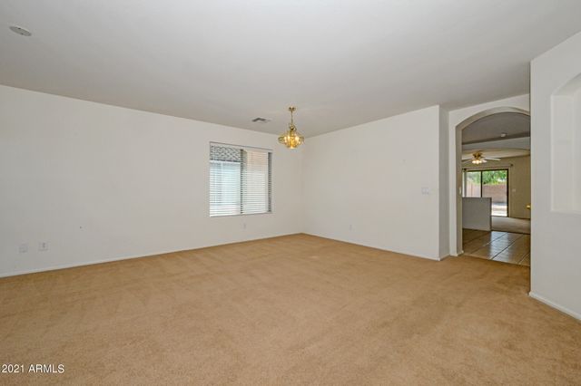 1647 E KEITH Avenue, San Tan Valley, AZ 85140