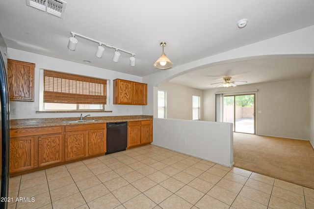1647 E KEITH Avenue, San Tan Valley, AZ 85140