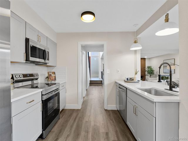 3548 S Hillcrest Drive 2, Denver, CO 80237