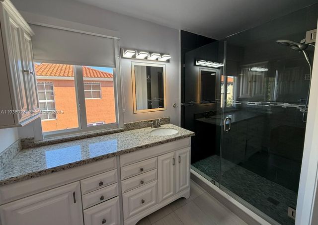 8510 NW 1st Ter, Miami, FL 33126