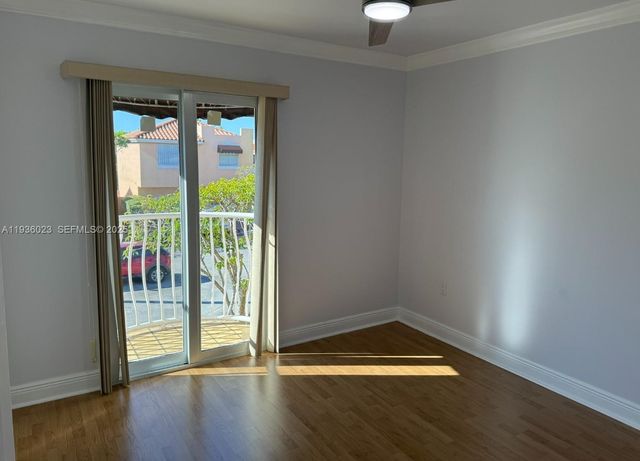 8510 NW 1st Ter, Miami, FL 33126