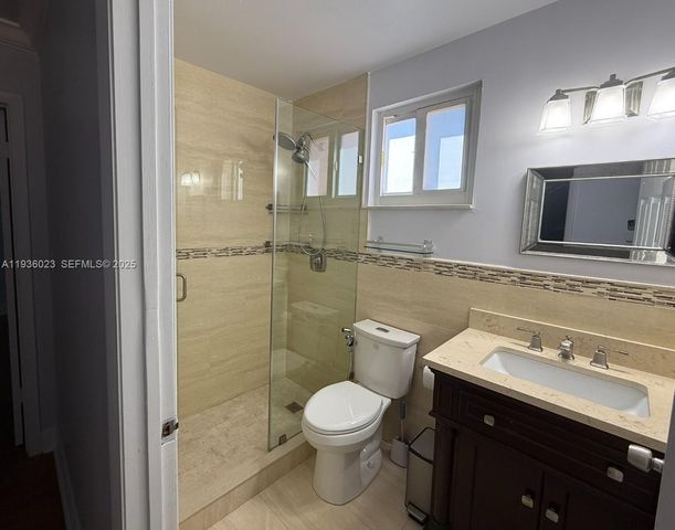 8510 NW 1st Ter, Miami, FL 33126