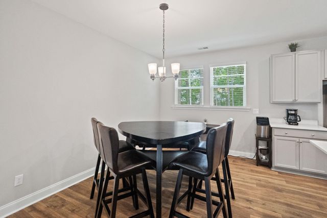 689 W Butternut Road, Summerville, SC 29483