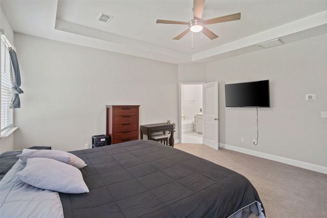 689 W Butternut Road, Summerville, SC 29483