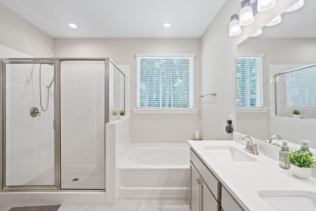 689 W Butternut Road, Summerville, SC 29483
