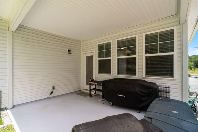 689 W Butternut Road, Summerville, SC 29483