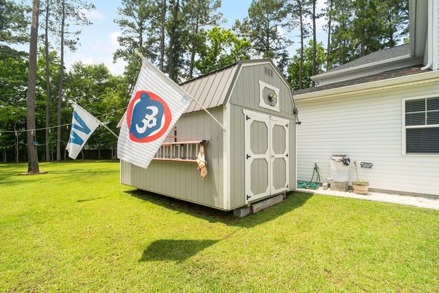 689 W Butternut Road, Summerville, SC 29483