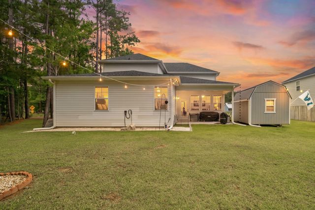 689 W Butternut Road, Summerville, SC 29483