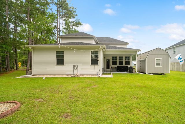 689 W Butternut Road, Summerville, SC 29483