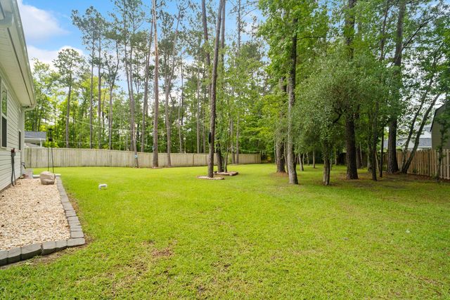 689 W Butternut Road, Summerville, SC 29483