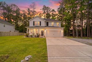 689 W Butternut Road, Summerville, SC 29483