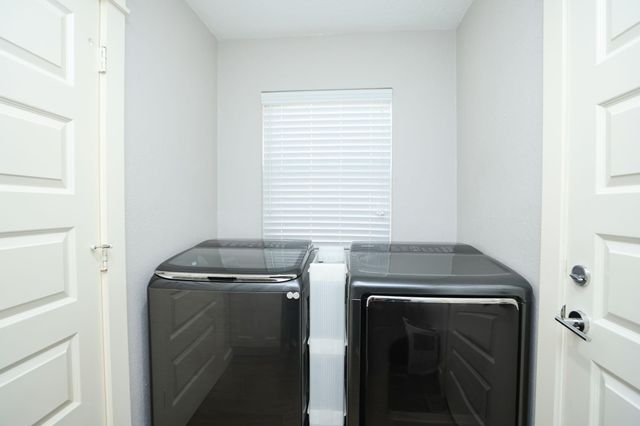 2214 Holly Knoll Street, Houston, TX 77077