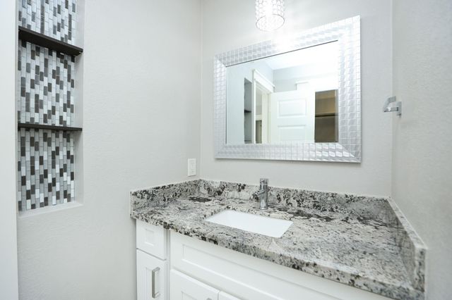 2214 Holly Knoll Street, Houston, TX 77077