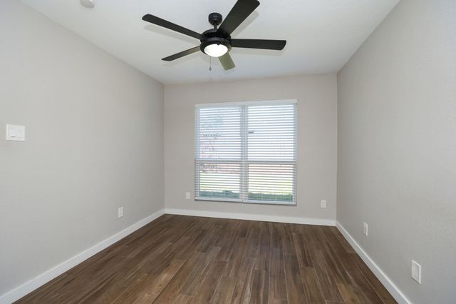 2214 Holly Knoll Street, Houston, TX 77077