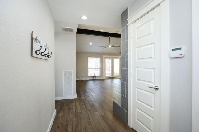 2214 Holly Knoll Street, Houston, TX 77077