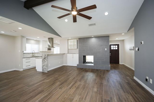 2214 Holly Knoll Street, Houston, TX 77077